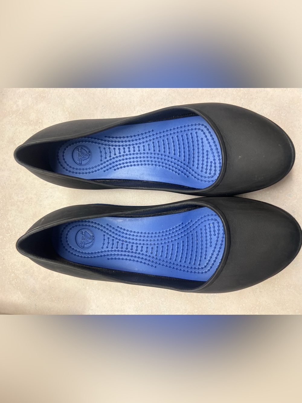 Crocs Mary Jane’s size 9